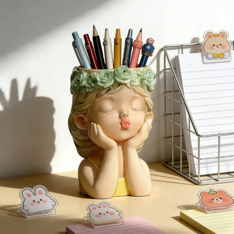 Pouting Girl With Flower Crown - Echeveria Succulent のレビューと価格