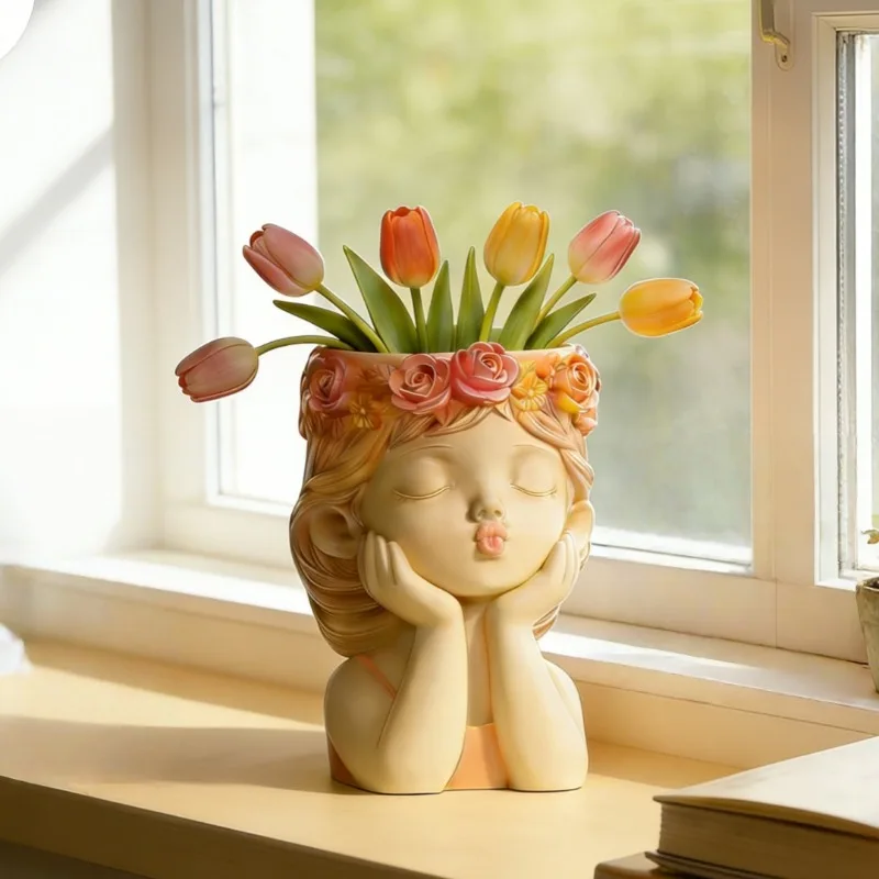 Pouting Girl With Flower Crown - Echeveria Succulent のレビューと価格